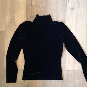 Velour turtle neck